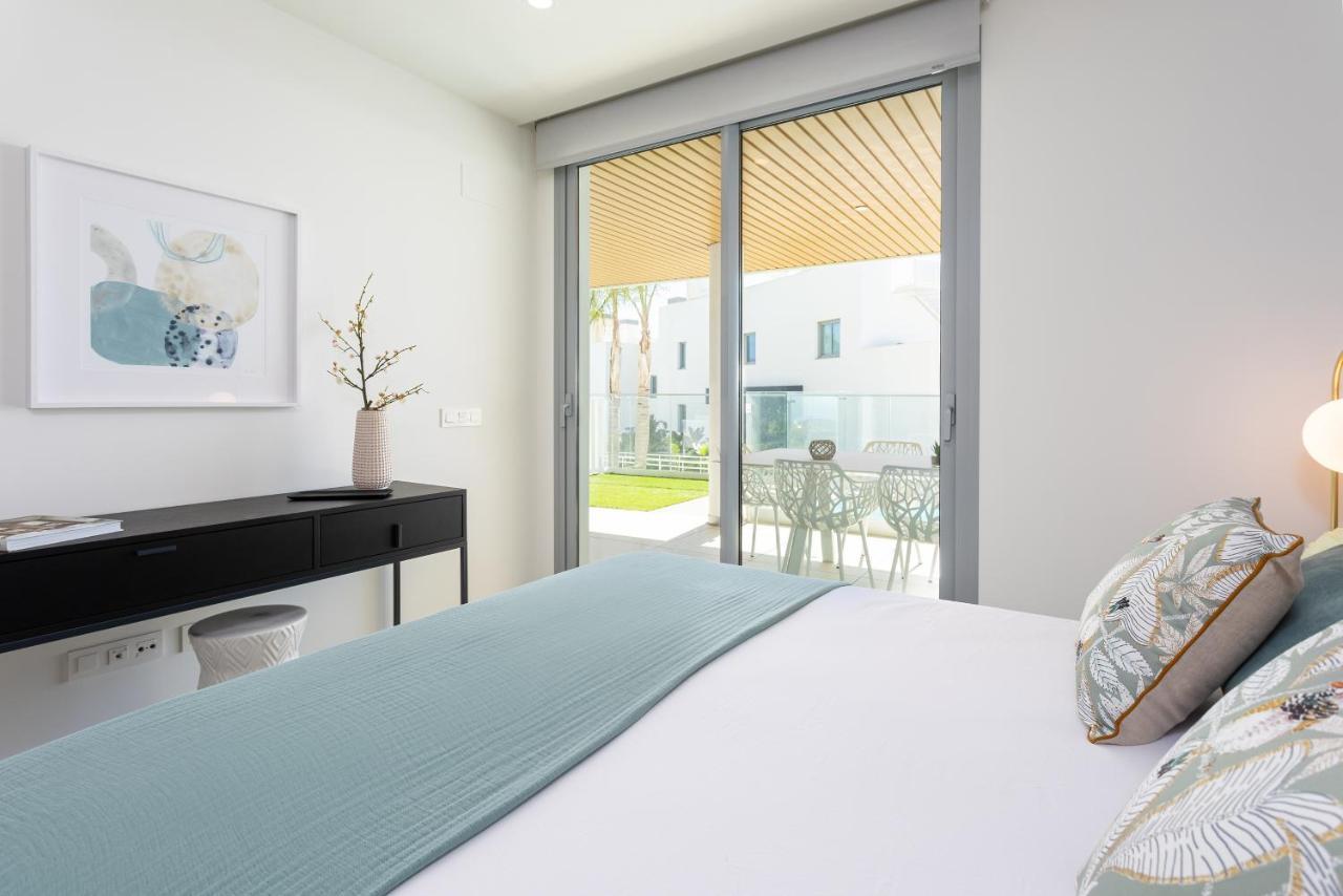 Apartment Luxury Private Pool 3 Bedrooms Or23 By Aora